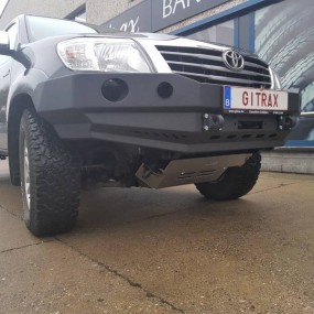 Bara fata F4x4 Toyota Hilux Vigo