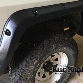 Overfendere Kut-Snake Land Cruiser 70 SWB 55mm textured