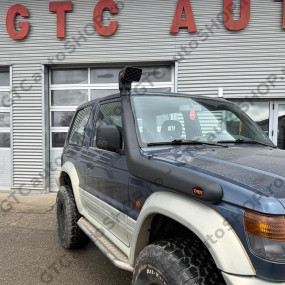 Snorkel Tyrex pentru Mitsubishi Pajero V20