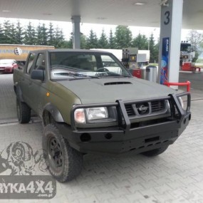 Bullbar bara fata F4x4 Nissan Navara MD22 pana in 2000