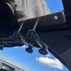 Marchiză 2.5 x 2.5 m cu carcasă din aluminiu, suport în formă de L, Wild Land