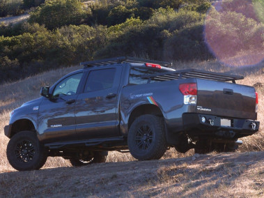 Portbagaj bena Front Runner Slimline II Toyota Tundra DC (2007-Prezent)